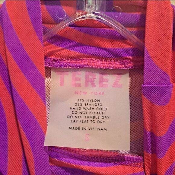 Terez Mesh Mock Long Sleeve Top Small nwot - Picture 2 of 5